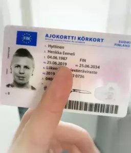 Ostaa todellinen ajokortti Suomesta
