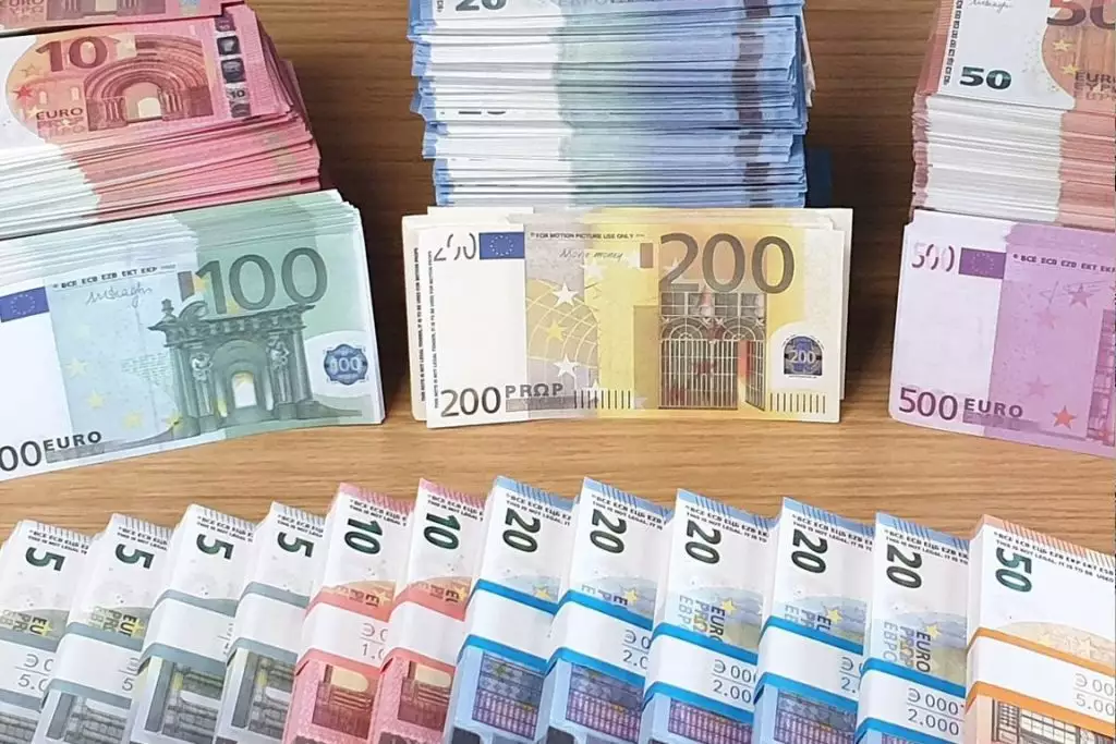 facts about fake money