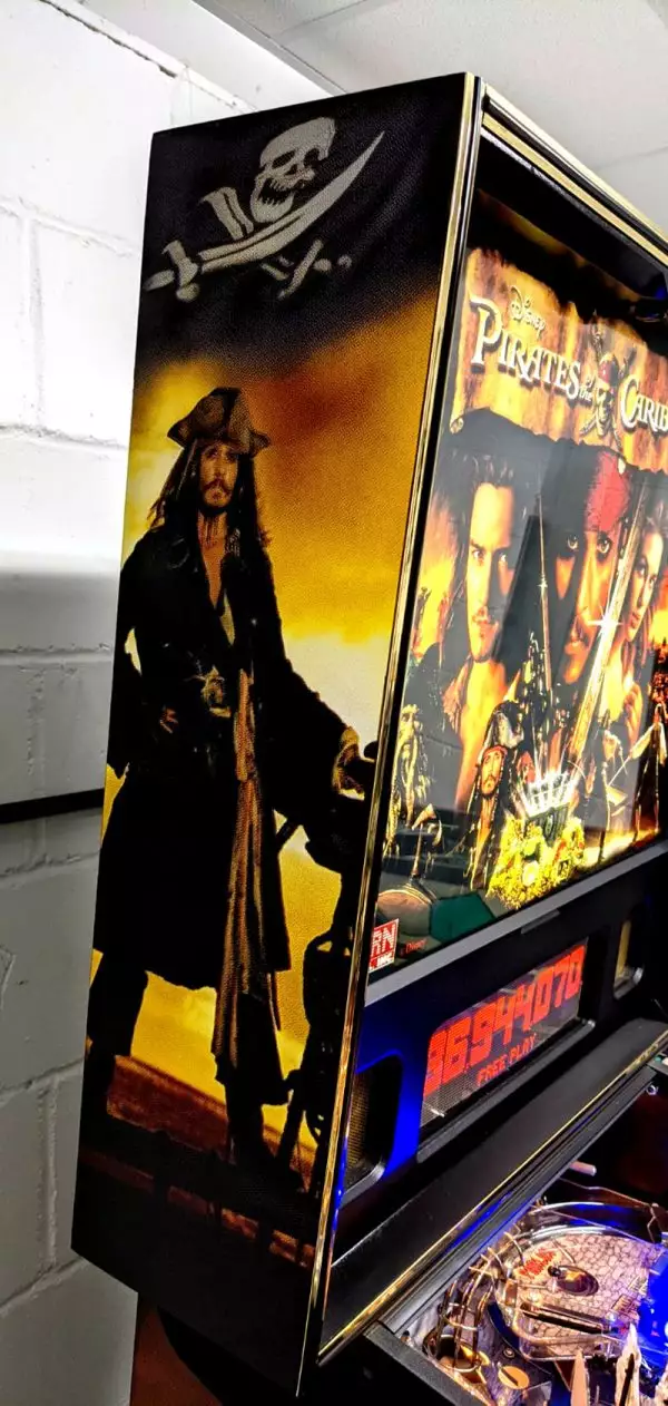 Buy Pirates of the Caribbean Pinball Machine