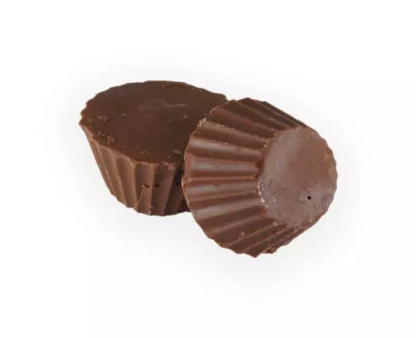 Cannabis Peanut Butter Cup tastes so similar to the original that it’s hard to imagine this version is Vegan! This recipe is made with simple ingredients