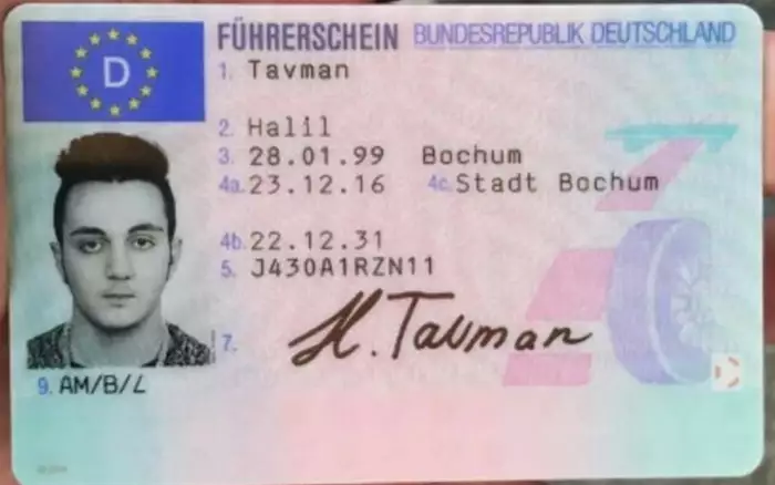 Germany driver. Немецкие водительские права. German Driver License. Водительское удостоверение Германии. Driving License Germany.