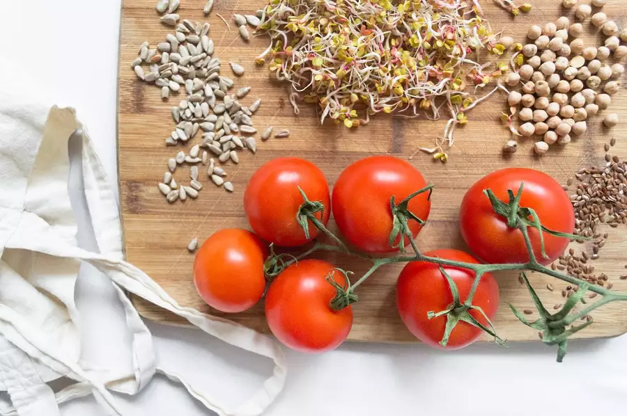 Czym jest dieta raw food, pomidory