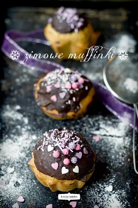 Zimowe muffinki czekoladowo-bananowe